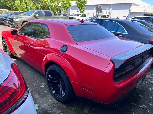 Used 2021 Dodge Challenger R/T Scat Pack RWD image 2