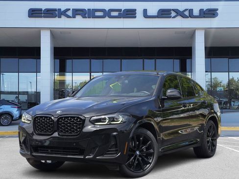 Used 2023 BMW X4 xDrive30i w/ M Sport Package AWD/4WD image 1
