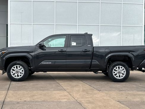 New 2026 Toyota Tacoma SR5 image 7