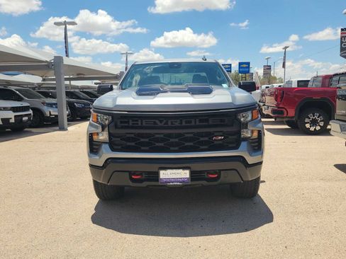 Used 2025 Chevrolet Silverado 1500 Custom Trail Boss w/ LPO, Dark Essentials Package AWD/4WD image 3
