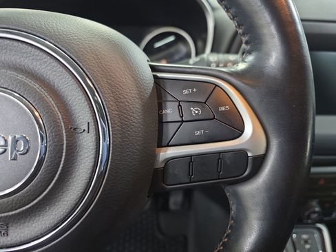 Used 2021 Jeep Compass Latitude w/ Convenience Group image 18