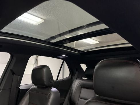 Certified 2022 Chevrolet Equinox RS w/ RS Leather Package AWD/4WD image 19