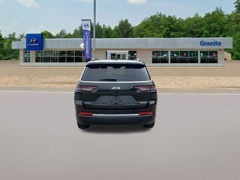 Used 2024 Jeep Grand Cherokee L Laredo AWD/4WD image 8