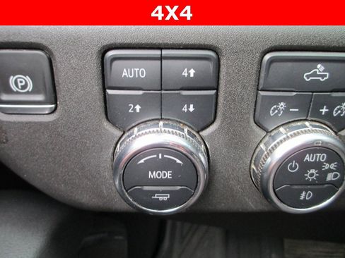 Certified 2025 GMC Sierra 2500 SLE w/ SLE Value Package; image 24