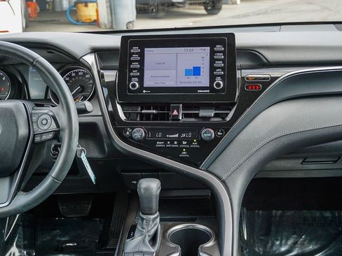 Used 2023 Toyota Camry SE FWD image 15
