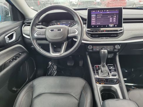 Used 2022 Jeep Compass Latitude AWD/4WD image 10