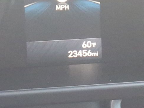 Used 2023 Hyundai Elantra SEL image 13