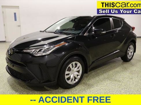Used 2021 Toyota C-HR LE image 3