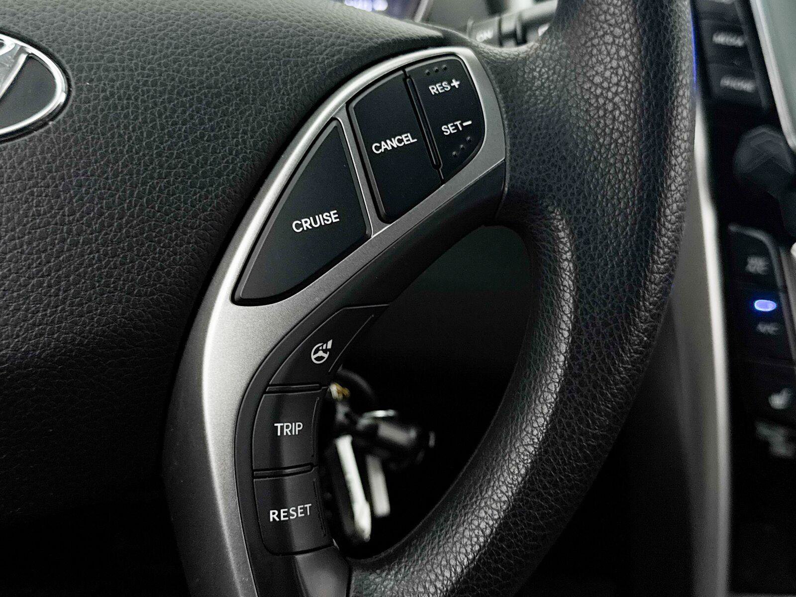 Used 2014 Hyundai Elantra GT FWD image 24