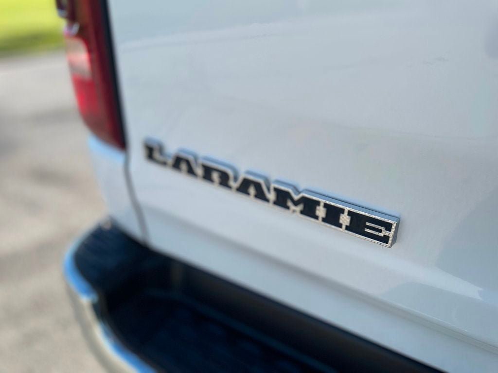Used 2023 RAM 1500 Laramie AWD/4WD image 11