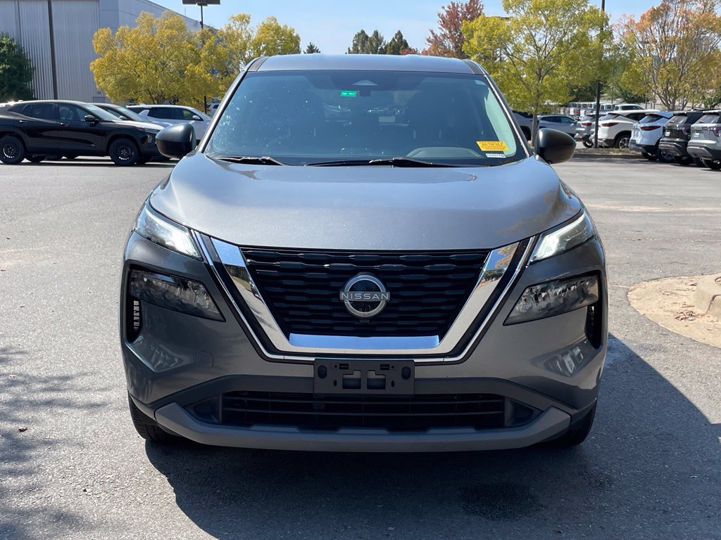 Used 2023 Nissan Rogue S FWD image 2