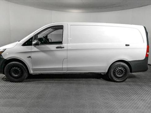 Used 2019 Mercedes-Benz Metris image 3