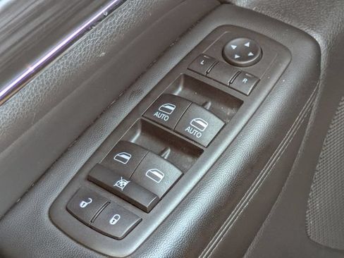 Used 2022 Jeep Grand Cherokee Limited w/ Tech Group AWD/4WD image 24