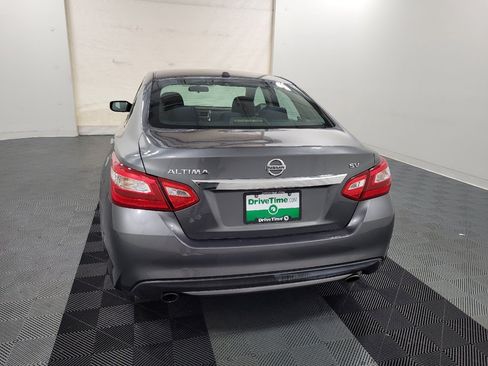Used 2017 Nissan Altima 2.5 SV FWD image 6