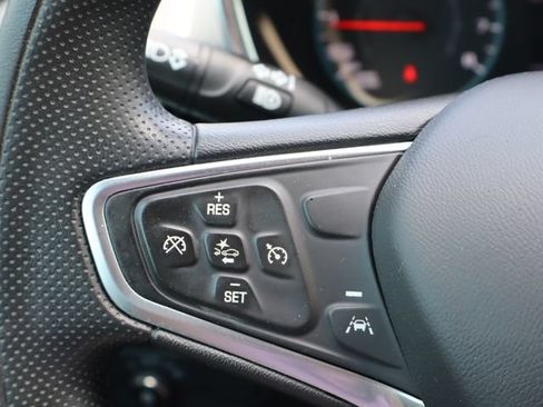 Used 2023 Chevrolet Equinox LS FWD image 22
