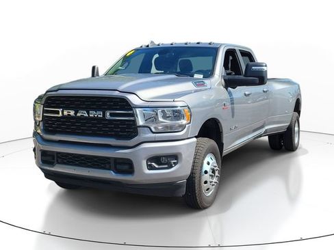Used 2024 RAM 3500 Big Horn w/ Sport Appearance Package AWD/4WD image 3