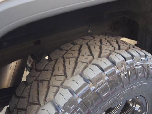 Used 2018 GMC Sierra 1500 Denali w/ Denali Ultimate Package image 38