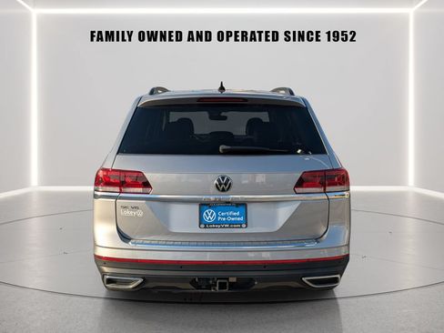 Certified 2023 Volkswagen Atlas SE w/ Panoramic Sunroof Package FWD image 5