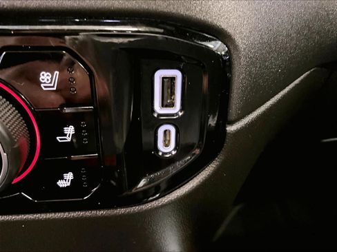 Used 2023 Chevrolet Silverado 1500 High Country w/ High Country Premium Package image 27