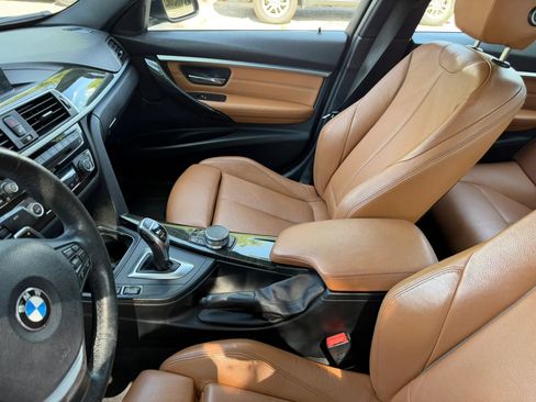 Used 2018 BMW 330i xDrive Sedan AWD/4WD image 12