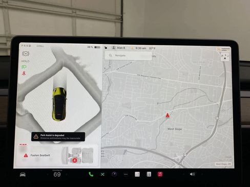 Used 2024 Tesla Model Y Performance image 25