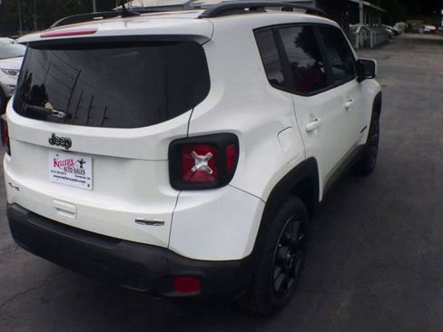 Used 2020 Jeep Renegade Latitude image 8