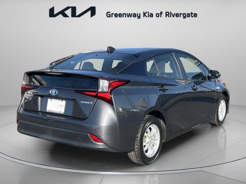 Used 2022 Toyota Prius L Eco image 7