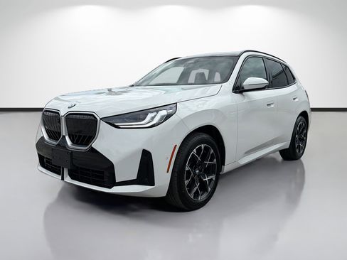 Used 2025 BMW X3 xDrive30i AWD/4WD image 7