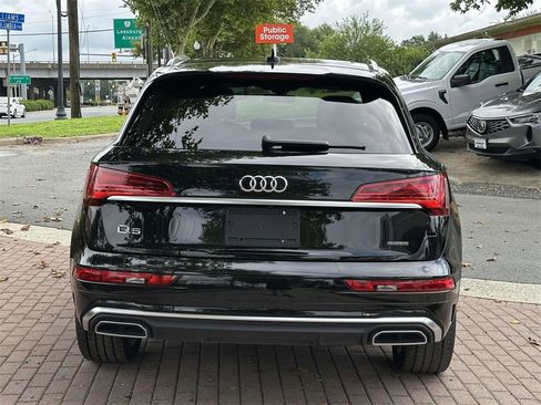 Used 2021 Audi Q5 e Prestige image 2