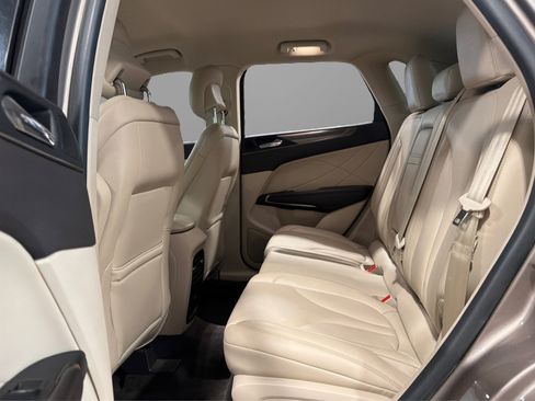 Used 2019 Lincoln MKC Premiere AWD/4WD image 38