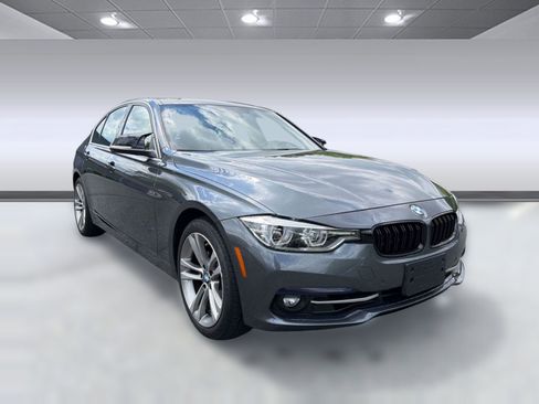 Used 2018 BMW 330i xDrive Sedan w/ Convenience Package AWD/4WD image 6