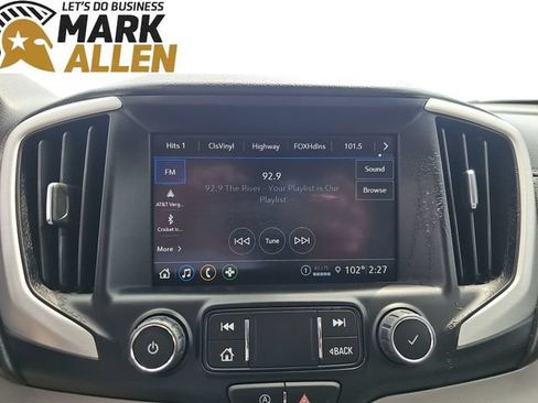 Used 2024 GMC Terrain SLT FWD image 13