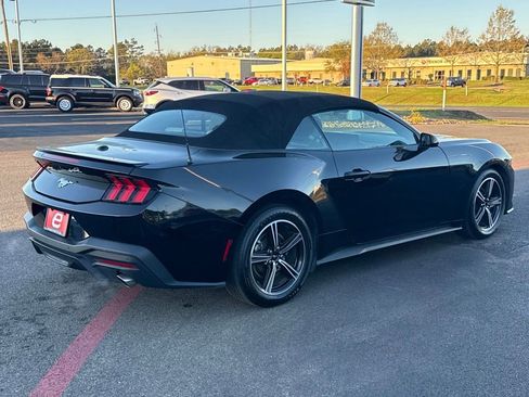 Used 2024 Ford Mustang Premium image 8