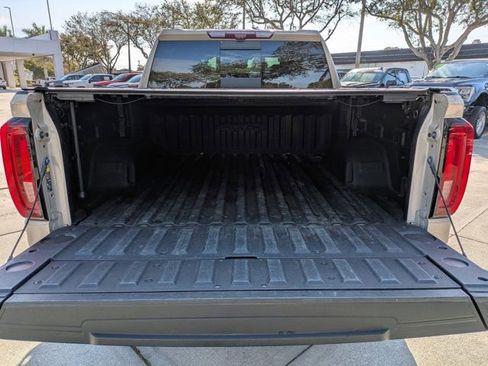 Used 2022 GMC Sierra 1500 AT4 w/ AT4 Premium Package image 13
