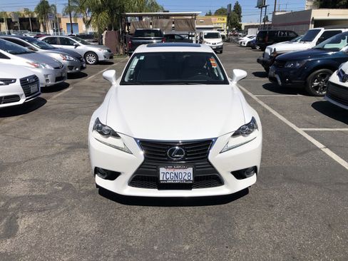 Used 2014 Lexus IS 250 w/ Navigation Package RWD image 6