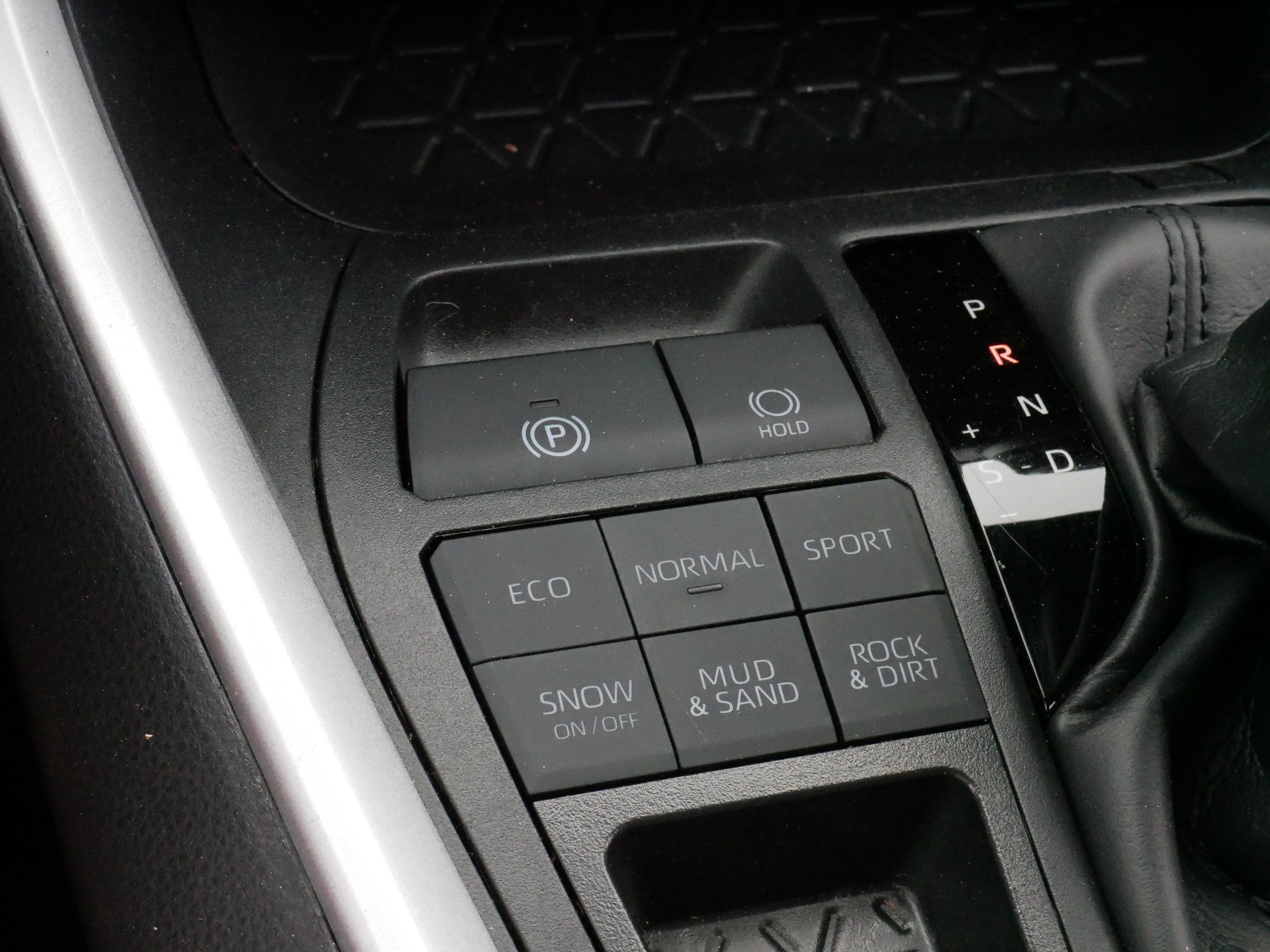 Certified 2025 Toyota RAV4 XLE AWD/4WD image 28