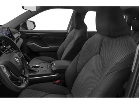 Used 2021 Toyota Highlander LE AWD/4WD image 9