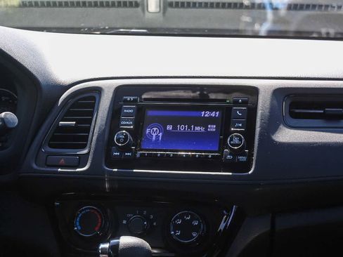 Used 2016 Honda HR-V LX image 19