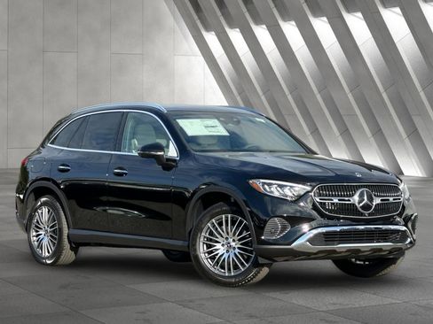 New 2026 Mercedes-Benz GLC 300 4MATIC image 2