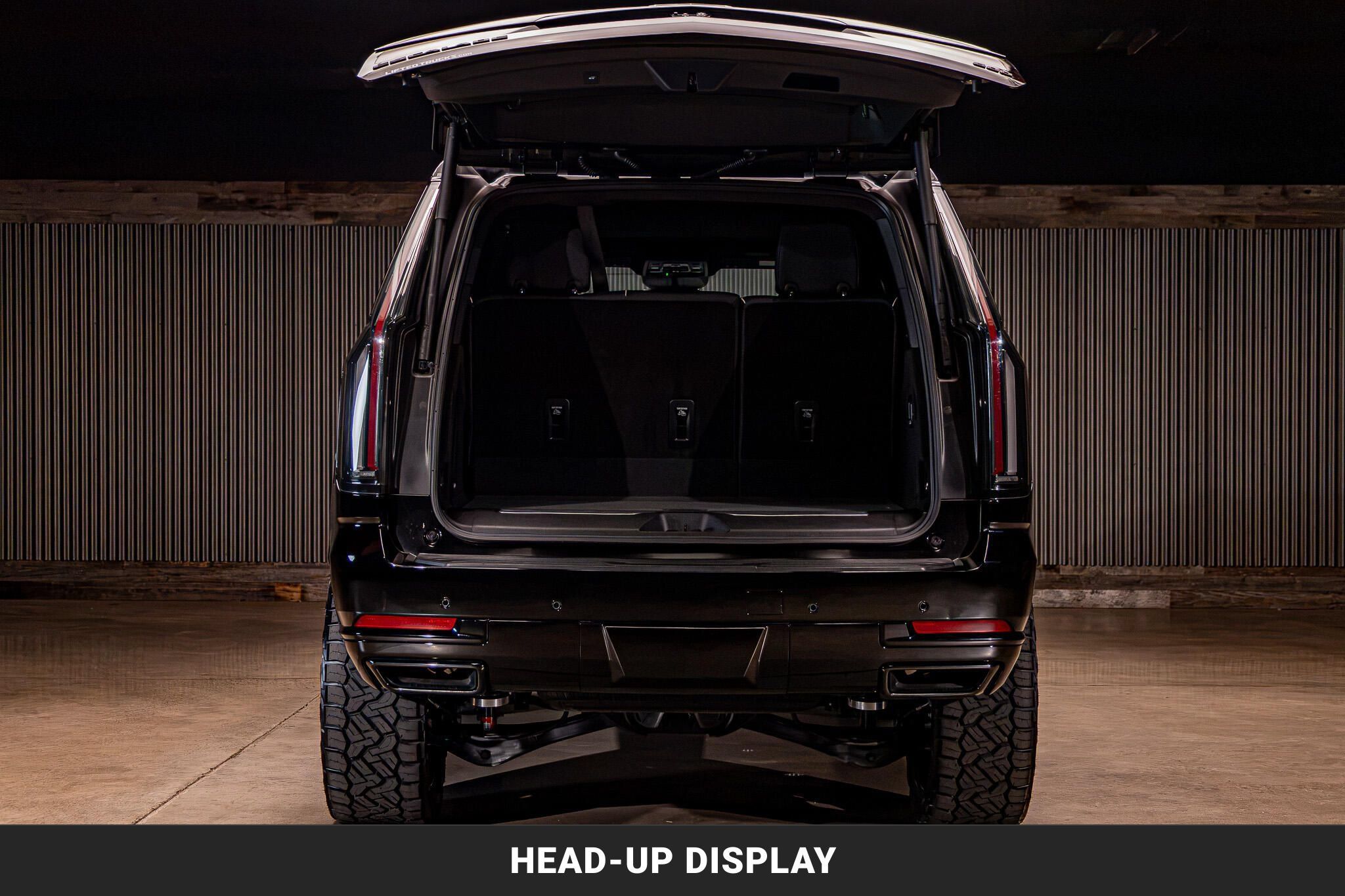Used 2025 Cadillac Escalade Sport AWD/4WD image 9