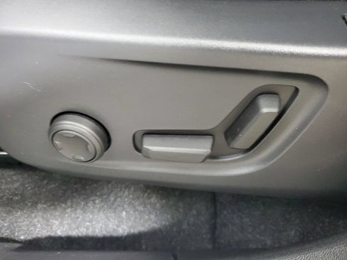 Certified 2023 Volvo XC40 Recharge Ultimate w/ Protection Package Premier AWD/4WD image 23