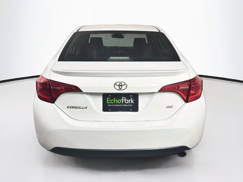 Used 2017 Toyota Corolla SE FWD image 7