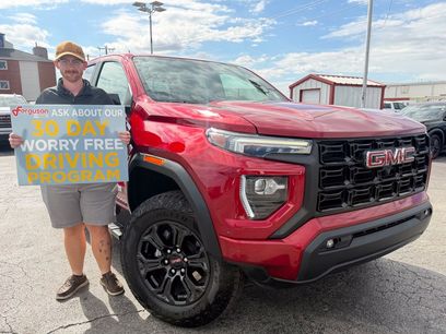 Used 2025 GMC Canyon Elevation w/ Convenience Package