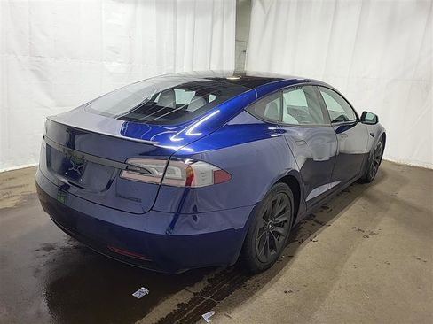 Used 2019 Tesla Model S Performance image 9