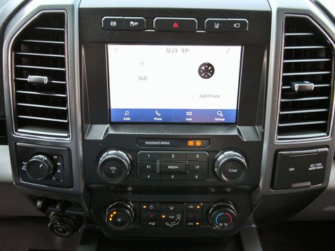 Used 2022 Ford F250 XLT w/ XLT Premium Package AWD/4WD image 26