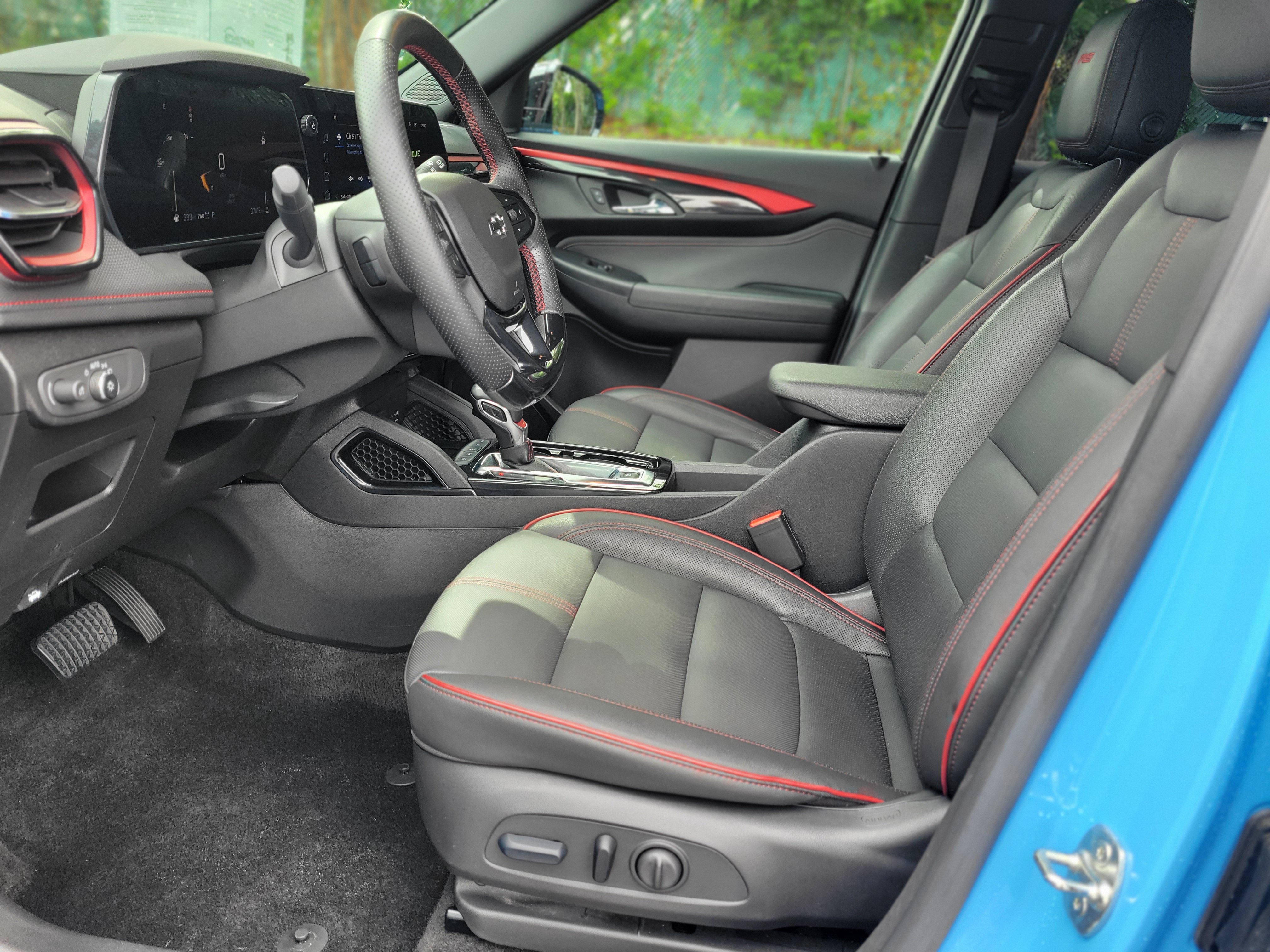 Certified 2024 Chevrolet TrailBlazer RS w/ Convenience Package AWD/4WD image 31