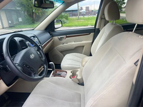 Used 2009 Hyundai Santa Fe SE FWD image 10