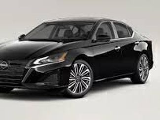 Used 2025 Nissan Altima 2.5 SV video 1