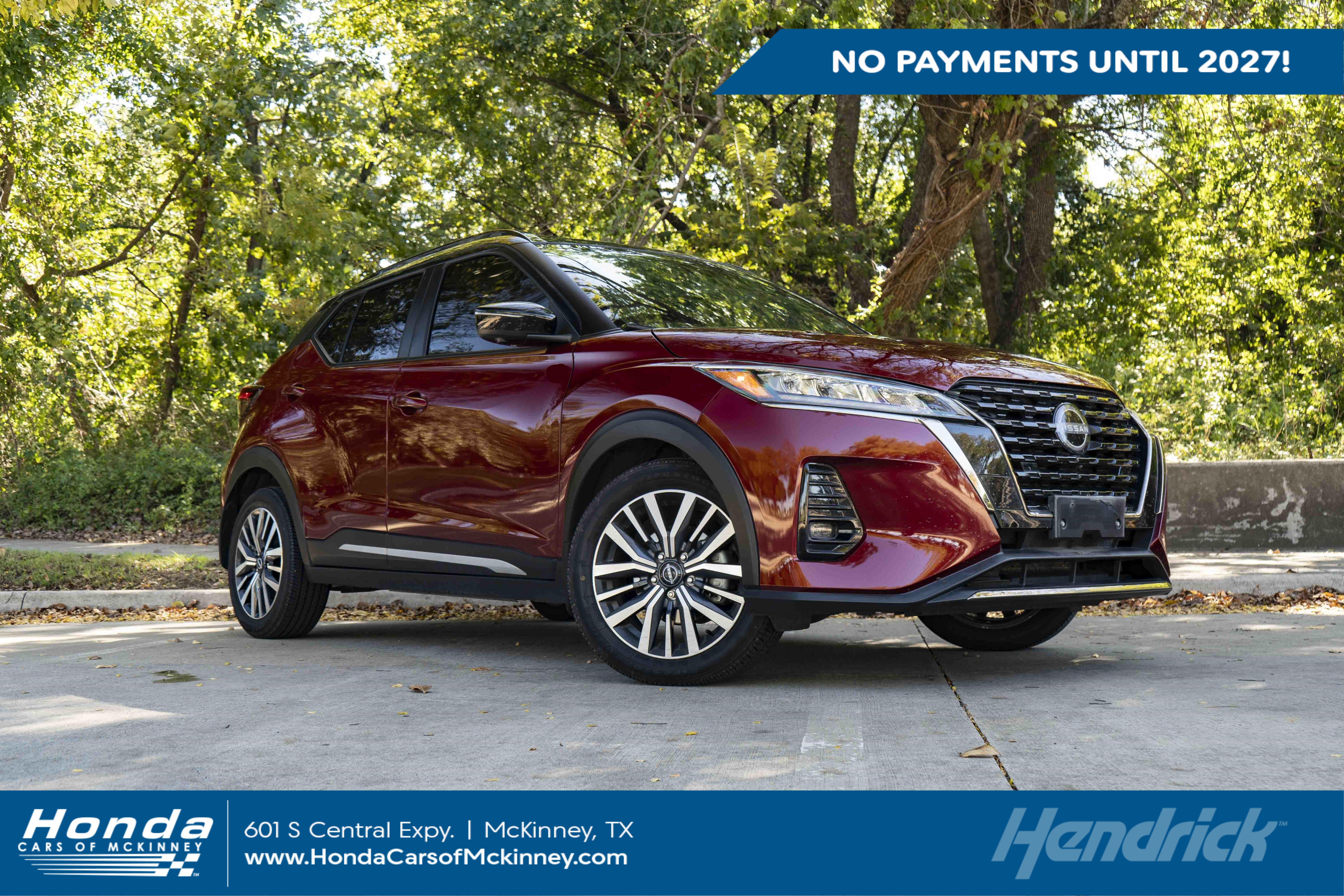 Used 2023 Nissan Kicks SR FWD image 1