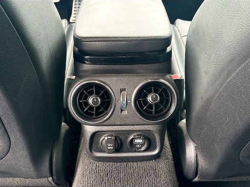 Used 2022 Kia Stinger GT-Line RWD image 25